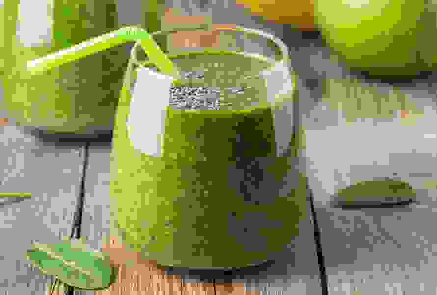 Mix ricco di nutrienti con spinaci, broccoli e mela – l’ingresso perfetto nel mondo dei green power drink.

