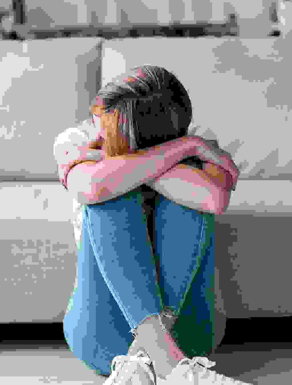 Jana kämpft mit Schlafstörungen und Erschöpfung durch ihren Perfektionismus. Dank der Herzensspende erhält sie Unterstützung für eine Therapie, die ihr neues Leben schenkt.