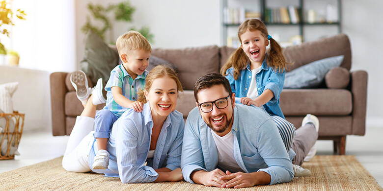 Counselling pour les familles. Nous répondons aux questions sur l'assurance maladie, l'assurance ménage et responsabilité civile, l'assurance auto, les allocations de naissance, les cours de natation pour bébés et enfants, les rabais familiaux, l'assurance dentaire, l'enregistrement prénatal et dans le blog famille et grossesse, vous trouverez beaucoup de choses passionnantes.