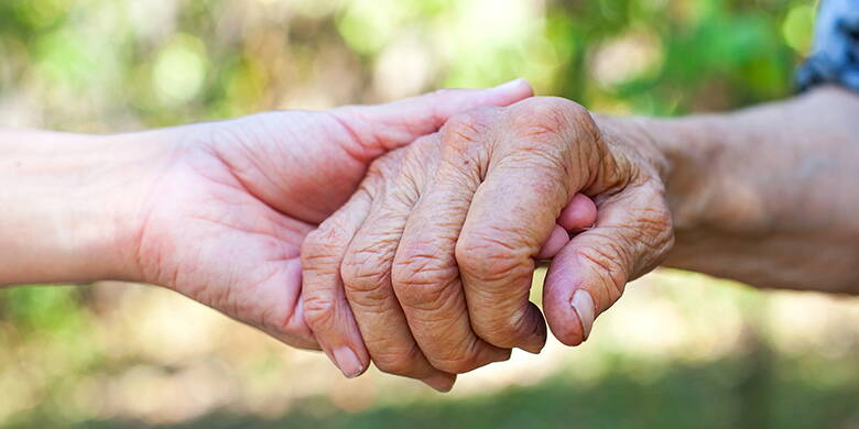 Les proches aidants fournissent chaque jour des efforts considérables. Mais la charge permanente peut conduire à un surmenage physique et psychique. Il est donc important de veiller à ses propres besoins et de prendre régulièrement du temps pour se ressourcer.