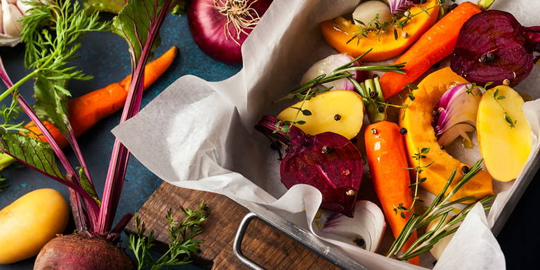 La vendura d'inverno - con potere vitaminico per tutto l'inverno. Cavolo rapa, cavolo rapa, cavolo cinese, cavolo cappuccio verde/piuma, calette, cavolini di Bruxelles, cavolo rosso, cavolo cappuccio bianco, verza, cavolo verza, cicoria, Cicorino Rosso, insalata di noci, pane di zucchero, sedano rapa, patata, pastinaca, barbabietola, insalata nera, carote, porro, cipolla, aglio, scalogno, scalogno, zucca.

Tradotto con www.DeepL.com/Translator