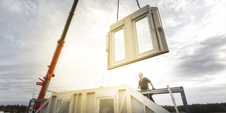 Bauversicherung Vor dem Bau – während dem Bau – nach dem Bau: Nehmen Sie mit Ihrem Versicherungsberater bereits in der Planungsphase Ihres Bauvorhabens Kontakt auf und lassen Sie sich über die verschiedenen Möglichkeiten beraten. Gerne stehen auch wir Ihnen mit unserer Erfahrung zur Seite.