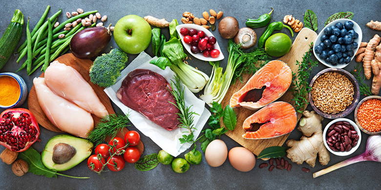 Acide folique Blog Grossesse - Acide folique. L'acide folique réduit le risque que votre enfant naisse avec une anomalie du tube neural (spina bifida, etc.), une fente labiale et palatine ou une anomalie cardiaque. Quels aliments ont une teneur élevée en acide folique ? Quelle est la différence entre l'acide folique et le folate ?