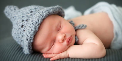 Blog bebè - Rituali di sonno per i più piccoli. Se il bambino non può riposare, i rituali possono essere d'aiuto. Mettetelo sempre a letto contemporaneamente, cantatelo una ninna nanna, coccolatelo prima di andare a letto e assicuratevi che tutto proceda liscio. 