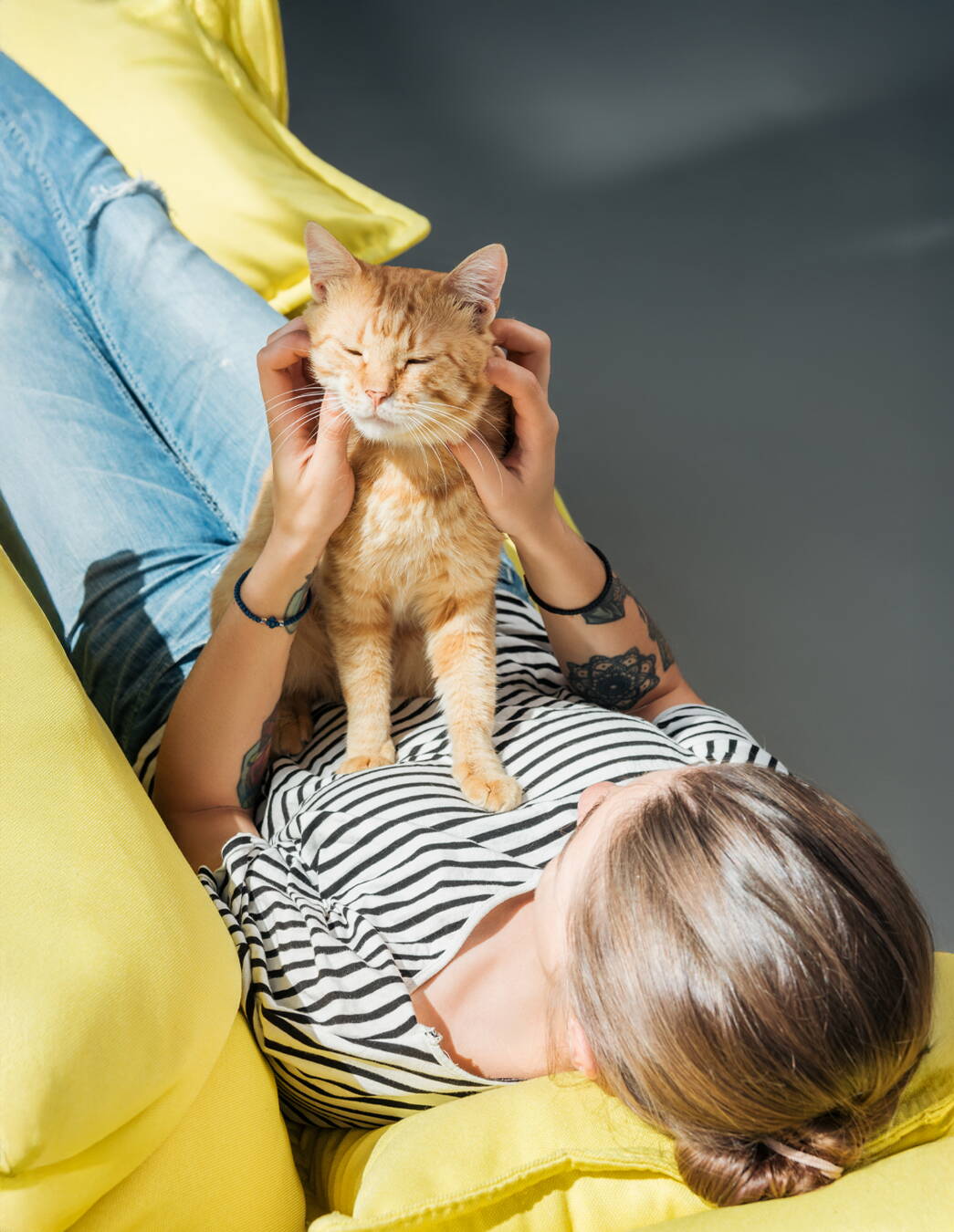Un’infezione da toxoplasmosi può danneggiare il suo bambino. Scopra a cosa prestare particolare attenzione quando è a contatto con gatti, carne cruda e verdura.


