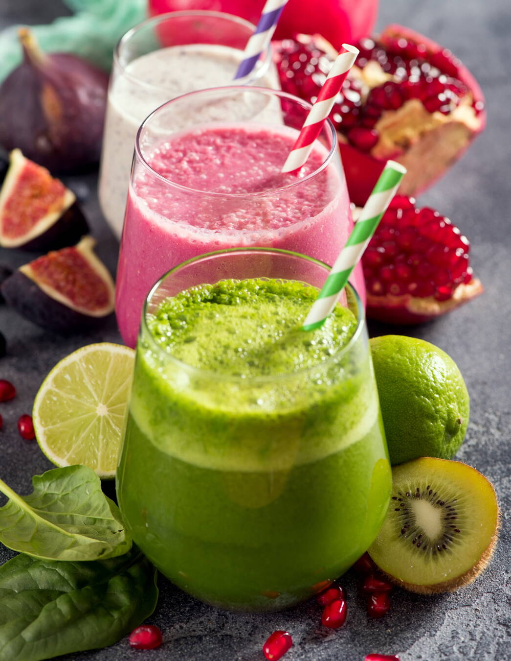 Fruttati, freschi e nutrienti: queste ricette di smoothie forniscono vitamine importanti e si preparano velocemente – perfetti quando mangiare e bere risulta difficile.


