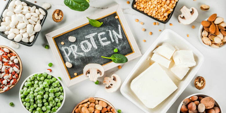 Pflanzliche Proteinquellen – Bist du Vegetarier/Veganer & willst wissen welche Lebensmittel dir besonders viel Eiweiss liefern? Oder willst du deinen Fleischkonsum etwas minimieren & interessierst du dich für Alternativen? Hier findest du eine Liste der wichtigsten Proteinquellen inkl. Eiweissgehalt