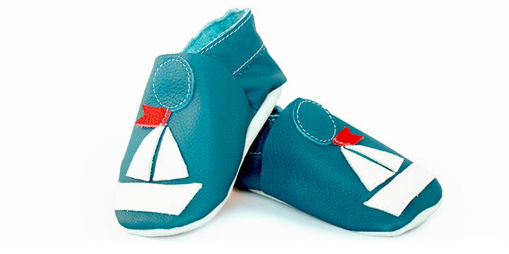 Neu in unserem Onlineshop erhältlich: Die Tätzli (Swiss Made)  - Gesundes Wachstum in herzigen Krabbelschuhen! Wenn ihnen auch nicht egal ist, unter welchen Bedingungen die Produkte ihres täglichen Bedarfs produziert werden! Die Lederschuhe stammen aus ökologisch nachhaltiger und sozialer Produktion. 