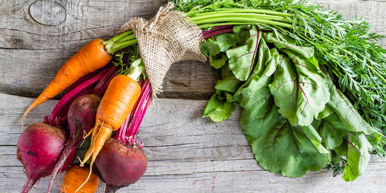 La vendura d'inverno - con potere vitaminico per tutto l'inverno. Cavolo rapa, cavolo rapa, cavolo cinese, cavolo cappuccio verde/piuma, calette, cavolini di Bruxelles, cavolo rosso, cavolo cappuccio bianco, verza, cavolo verza, cicoria, Cicorino Rosso, insalata di noci, pane di zucchero, sedano rapa, patata, pastinaca, barbabietola, insalata nera, carote, porro, cipolla, aglio, scalogno, scalogno, zucca.

Tradotto con www.DeepL.com/Translator