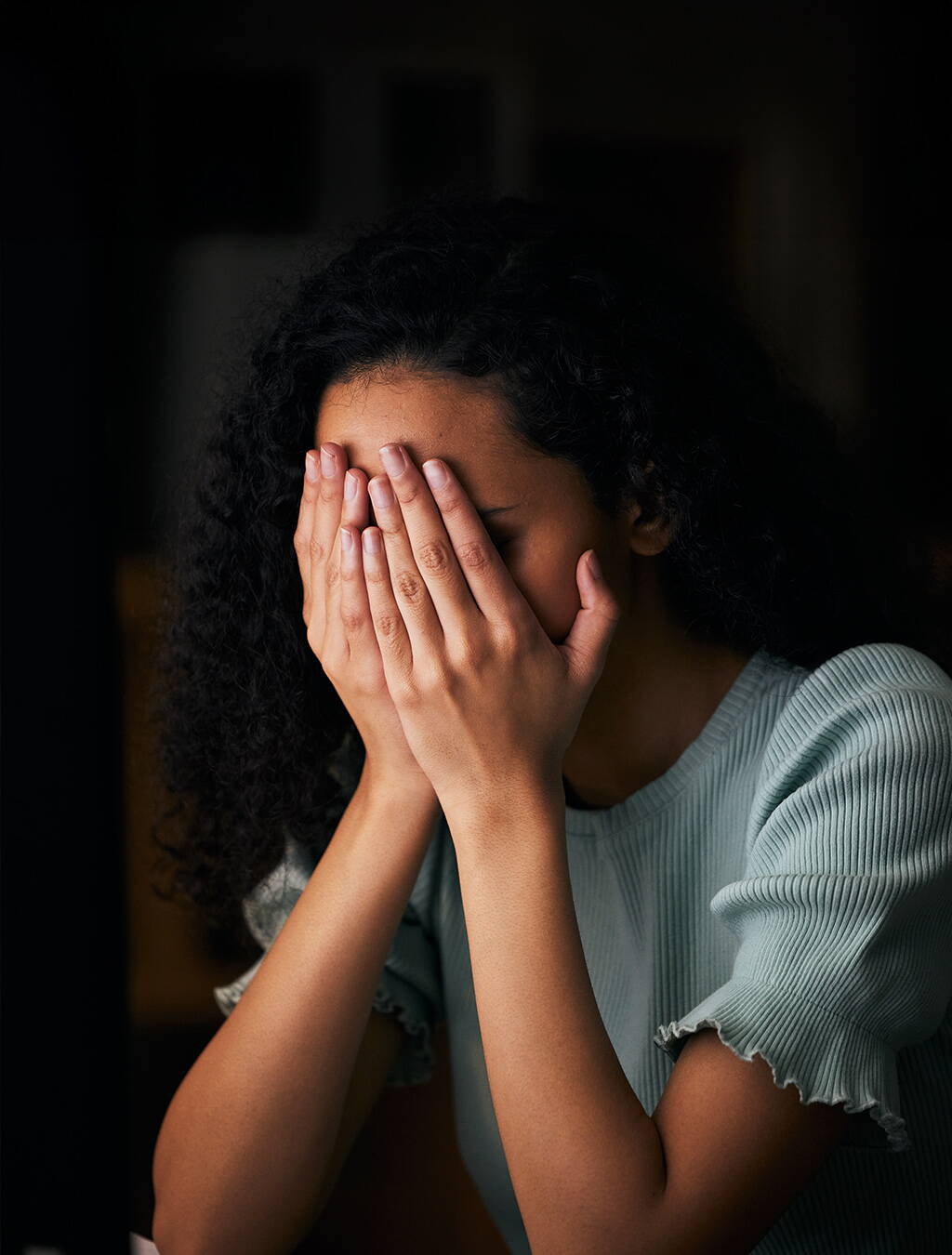 Die Nachricht Krebs trifft Frau Lussi unvorbereitet. Dank der Unterstützung von «Herzensspende» schöpft ihre Familie Hoffnung – und sieht wieder Licht am Horizont.


