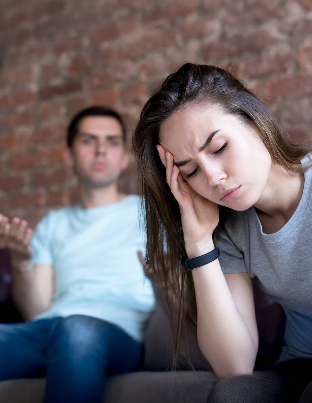 Quand les frères et sœurs deviennent un problème Une jeune femme est victime de harcèlement de la part de son frère. Grâce à Don du cœur, elle trouve des moyens de se protéger et de regarder l’avenir avec confiance malgré la situation difficile.