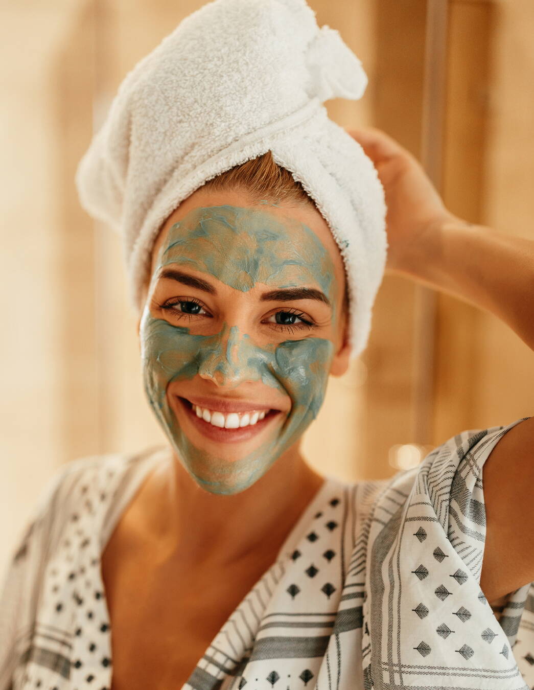 Avocat, miel ou argile: avec des ingrédients du quotidien, vous pouvez créer des masques pour le visage efficaces – sans produits chimiques. Idéal pour des moments de soin relaxants à la maison.

